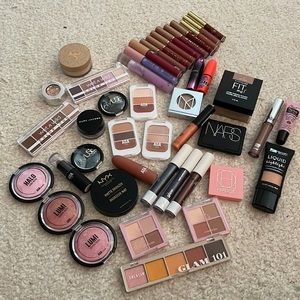 BIG MAKEUP BUNDLE